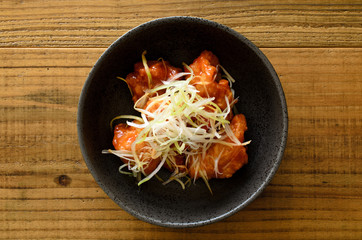 鶏の唐揚げ　チリソースがけ