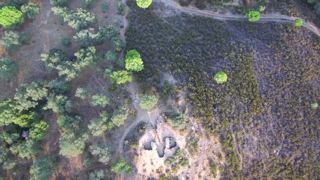 Drone en  dolmenes de el Pozuelo en Zalamea la Real, Huelva ( Andalucia,Espa&ntilde;a) Video aereo con Drone