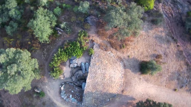 Drone en  dolmenes de el Pozuelo en Zalamea la Real, Huelva ( Andalucia,Espa&ntilde;a) Video aereo con Drone