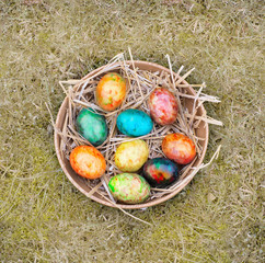 Colorful easter eggs in a bowl
