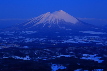 Fototapeta premium Góra Iwate o świcie