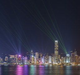 Obraz premium Laser show in Victoria Harbor in Hong Kong city