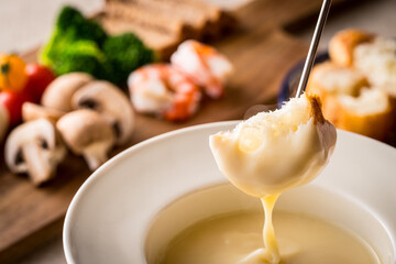 チーズフォンデュ