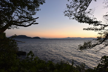 Fototapeta na wymiar 琵琶湖夕焼け
