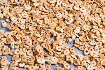 Ddry garlic or dry garlic image use for garlic background