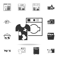 dry cleaning of colored linen icon. Detailed set of laundry icons. Premium quality graphic design. One of the collection icons for websites, web design, mobile app