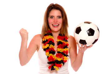 Junge Frau mit Fußball 