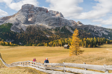 prato piazza platzwiese dolomitas italia