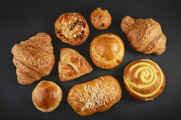 Colazione cornetti treccia sfogliatella