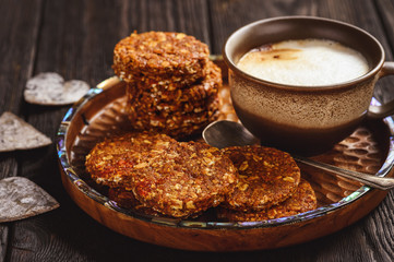 Healthy no baked grain cookies with goji berries.