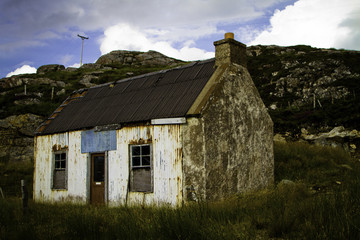 Fototapeta na wymiar Old Farmhouse