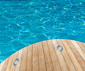  plage de piscine bleue avec éclairage intégré 