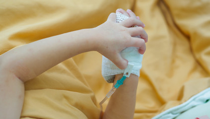 Sodium Chloride Solution for Intravenous, The brine, Medical treatment, saline intravenous, Hospitals use a saline