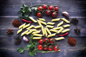 Tomatoes,red pepper,pasta,parsley,garlic, black pepper.