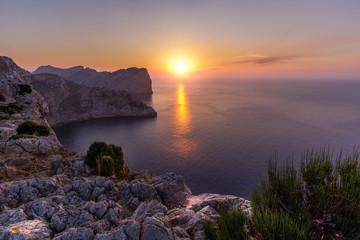 Mallorca Sonnenuntergang über dem Meer am Cap de Formentor I © Michael