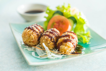 potatoes fried with vegetable