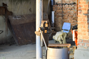 Vise tool locksmith. Toolkit for work with retention.