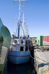 Laesoe / Denmark: View along the pier in the fishing port of Oesterby Havn on a sunny day in August © Torsten Grieger