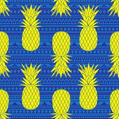 Foto op Plexiglas Ananas Vectorblue blauwe en gele tribal ananas strepen naadloze patroon achtergrond. Geweldig voor stof, behang, uitnodigingen, scrapbooking.