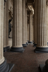 colonnade, Ionic order columns perspective