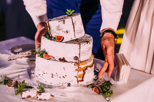 rustic wedding cake
