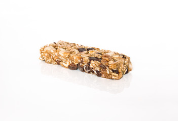 Chewy granola bar with dark chocolate chips