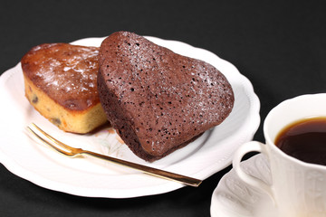ハートケーキとコーヒー