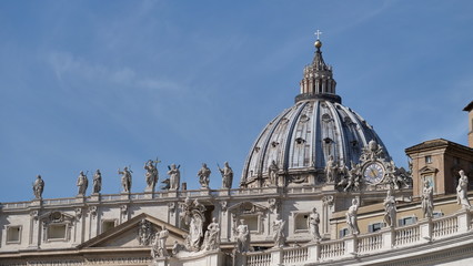 Fototapeta na wymiar Die Kuppel des Petersdoms - Vatikan