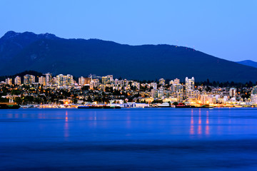 Fototapeta premium Vancouver city by night, British Columbia, Canada