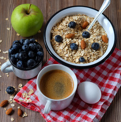 A healthy breakfast is a great start to a new day. Oatmeal porri