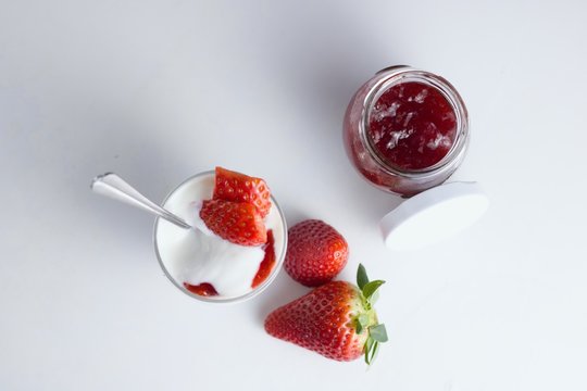 yogurt and strawberries