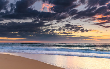 Obraz na płótnie Canvas Sunrise Seascape with Clouds
