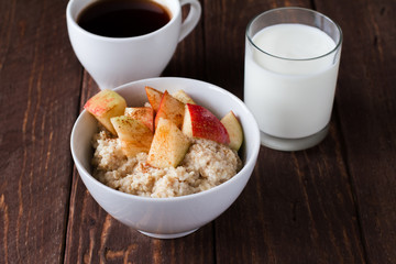 Porridge with apple