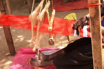 Tanje: Métier à tisser aux musée et village ethnographique (Gambie)