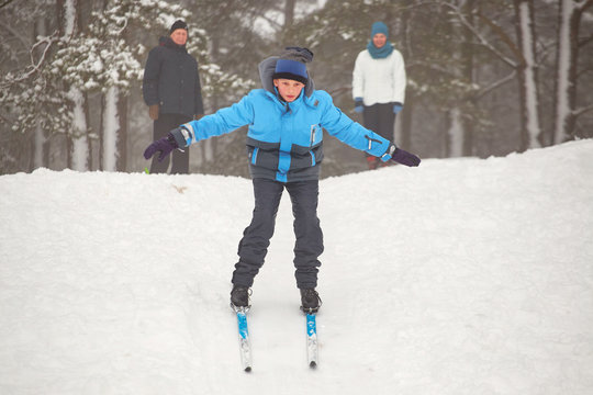 Belarus, Grodno, Lake Molochnoe in the winter. People skiing.