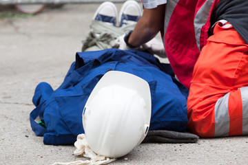 Work accident. First aid.