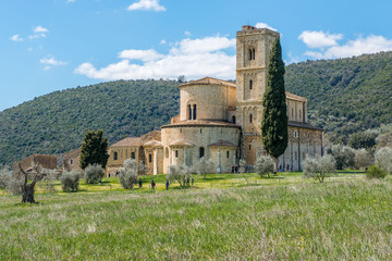 Fototapeta na wymiar Abbey of Sant'Antimo