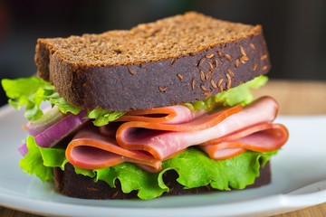 healthy turkey sandwich