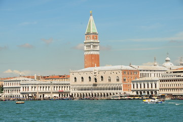 Fototapeta premium Venedig sicht vom Meer aus