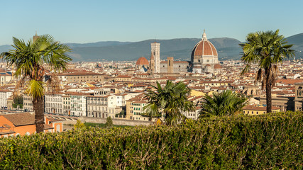 Obraz premium Aerial view from Piazzale Michelangelo over Florence on a sunny day in autumn