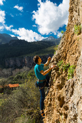  rock-climber climbs route with lower insurance
