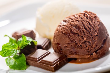 Vanilla and Chocolate Ice Cream Scoops