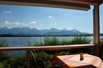 Gaststätte mit Seeblick