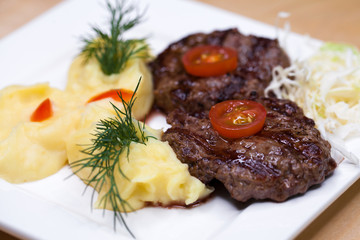 Cutlets with turkey and mashed potatoes