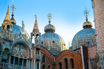 Fototapeta premium Basilica San Marco. Early morning in square, Venice, Italy.