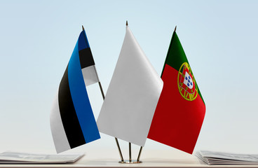 Flags of Estonia and Portugal with a white flag in the middle