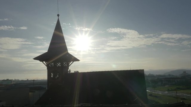 torre  do chapeu com sol