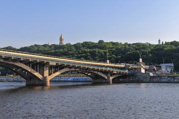 Fototapeta na wymiar Metro Bridge - Kiev, Ukraine