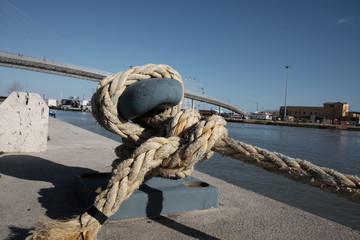 Naklejka premium bollard in the port of Pescara