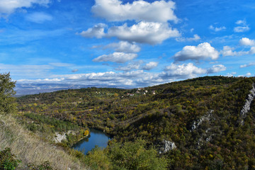 Fototapeta na wymiar Beautiful view at canyon river Cetina in Croatia